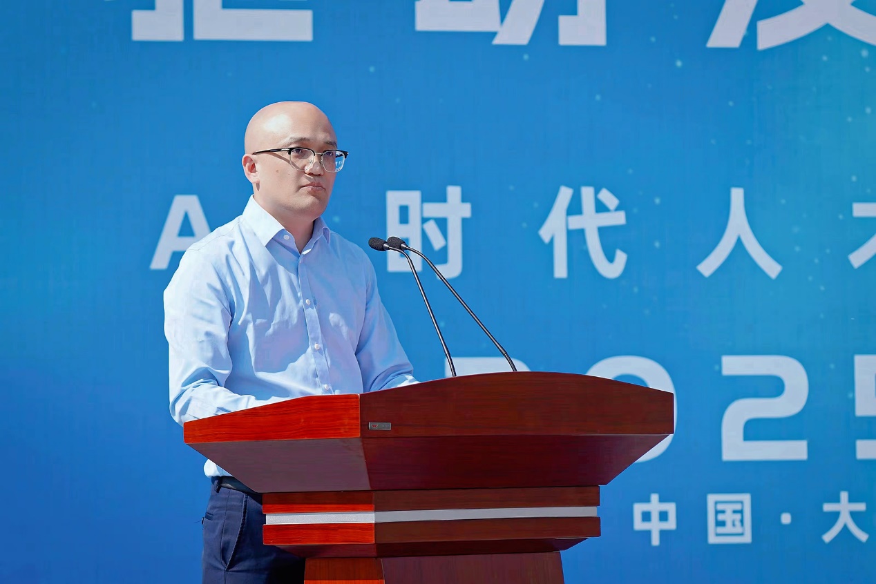 傳智教育大同數(shù)據(jù)科技職業(yè)學(xué)院揭牌，構(gòu)建數(shù)字人才培養(yǎng)新高地